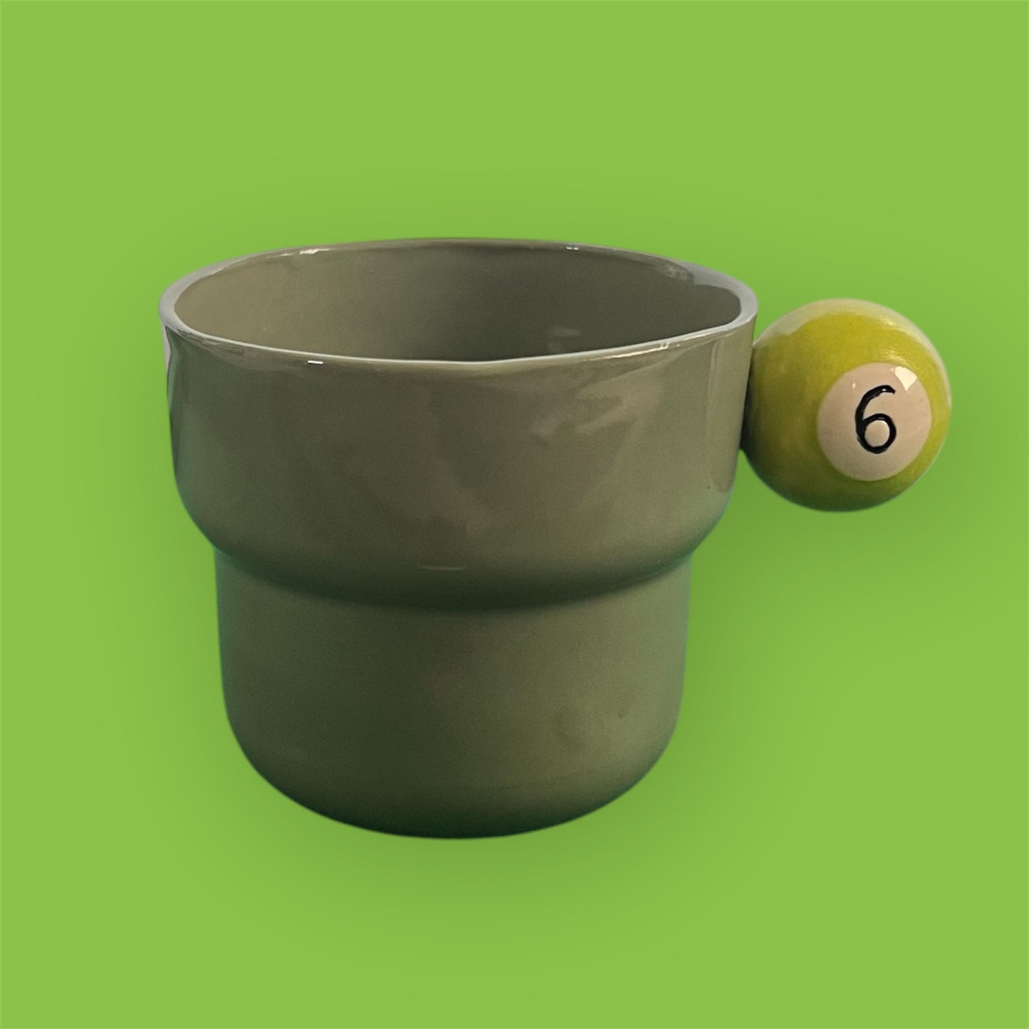 Pool ball cup